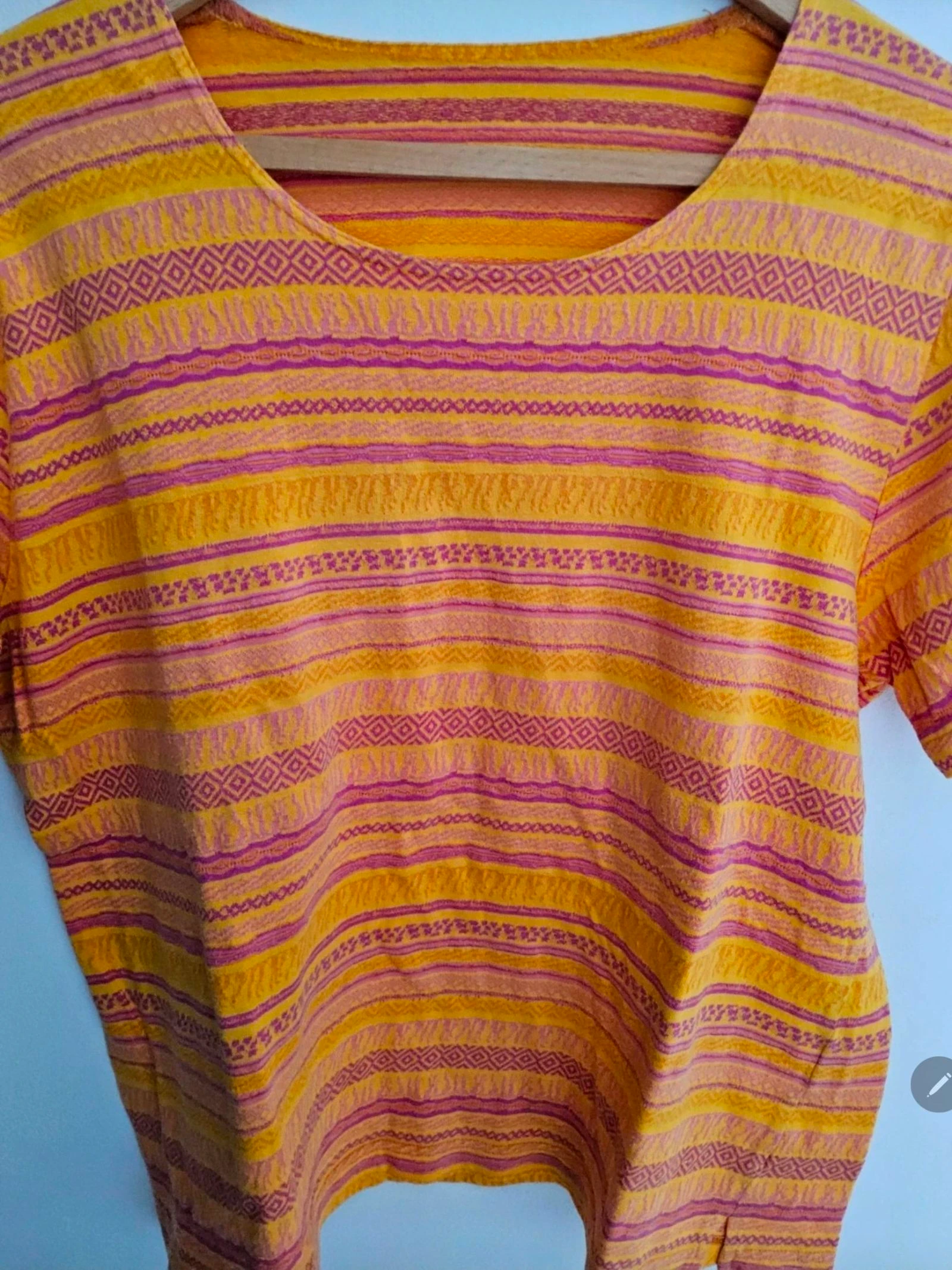 Yellow and pink printed cotton t-shirt – photo 3